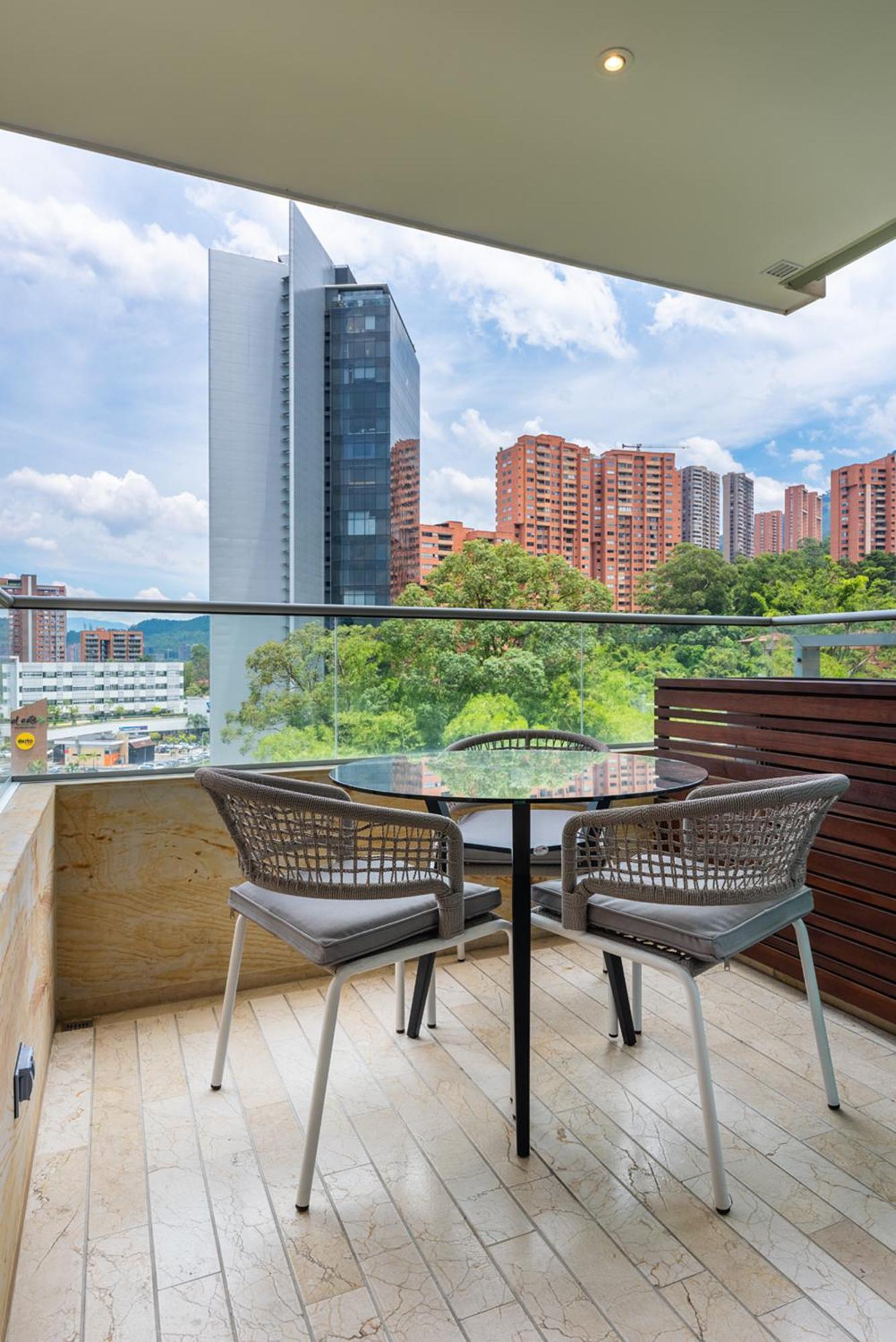 Estelar La Torre Suites Medellín Dış mekan fotoğraf